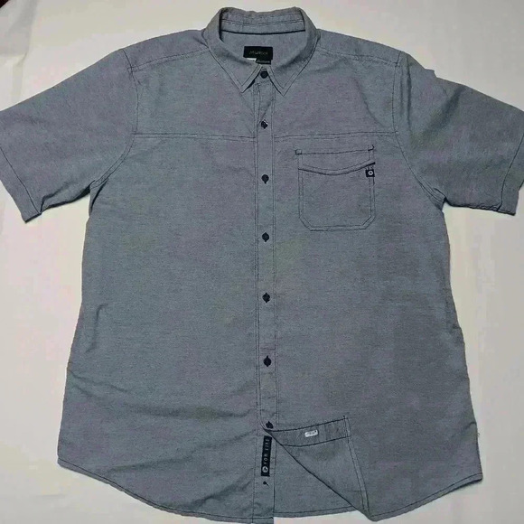Marmont Short Sleeve button down. Men's size  XL. - Picture 3 of 12